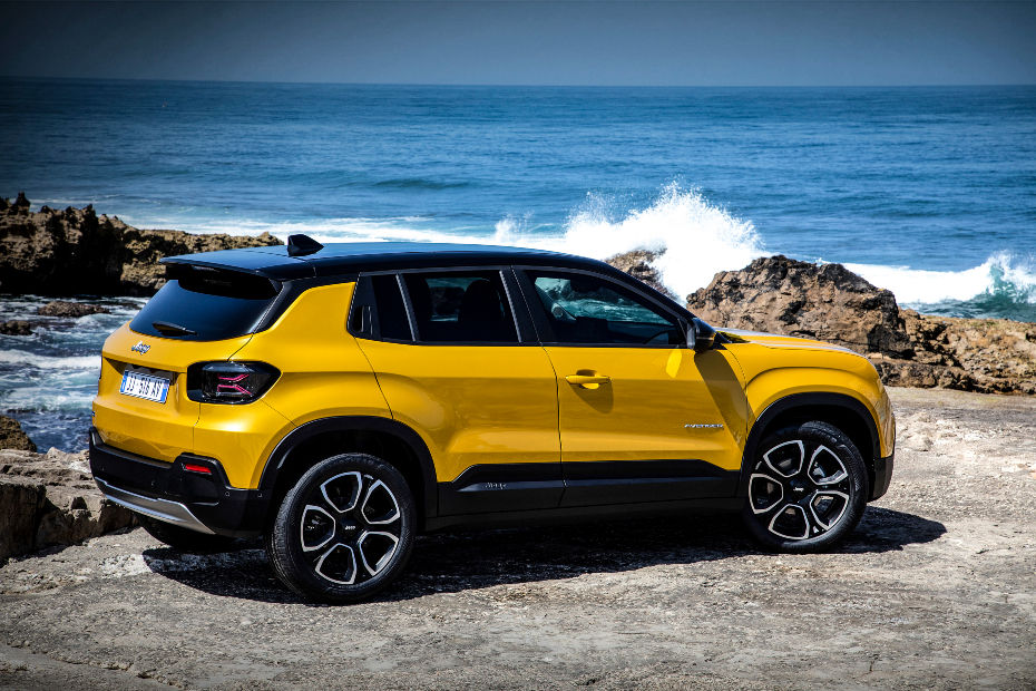 Jeep Avenger side Jeep Avenger side