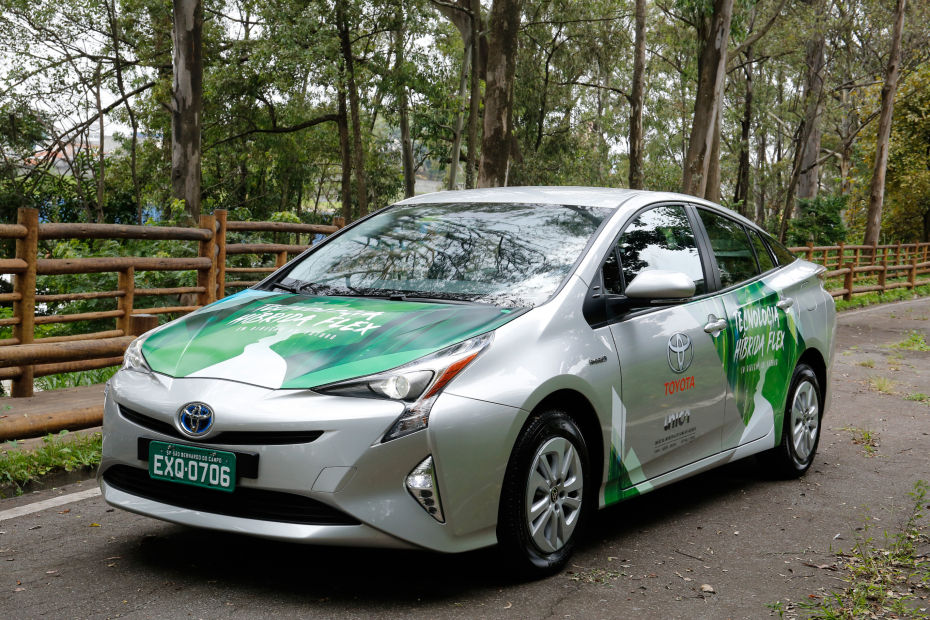 Toyota Prius-based flex-fuel prototype vehicle