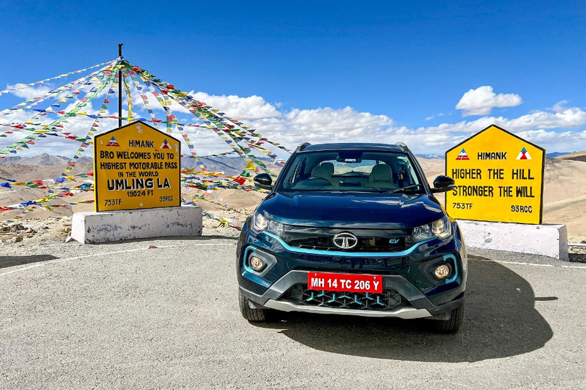 Tata Nexon EV Max Umling La Pass