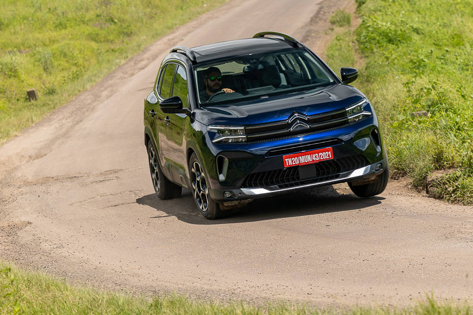 Citroen C5 Aircross at corner