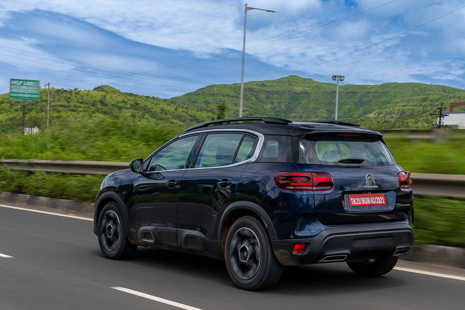 Citroen C5 Aircross in action