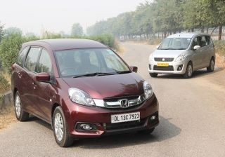 Honda Mobilio versus Maruti Suzuki Ertiga: Comparison Test Honda Mobilio versus Maruti Suzuki Ertiga: Comparison Test