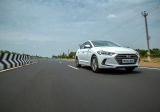Hyundai Elantra : First Drive Review Hyundai Elantra : First Drive Review