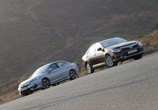 Toyota Camry vs Honda Accord: Hybrid Comparison Review Toyota Camry vs Honda Accord: Hybrid Comparison Review