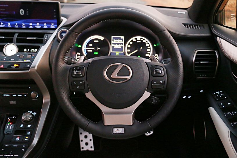 Lexus NX 300h F Sport Lexus NX 300h F Sport
