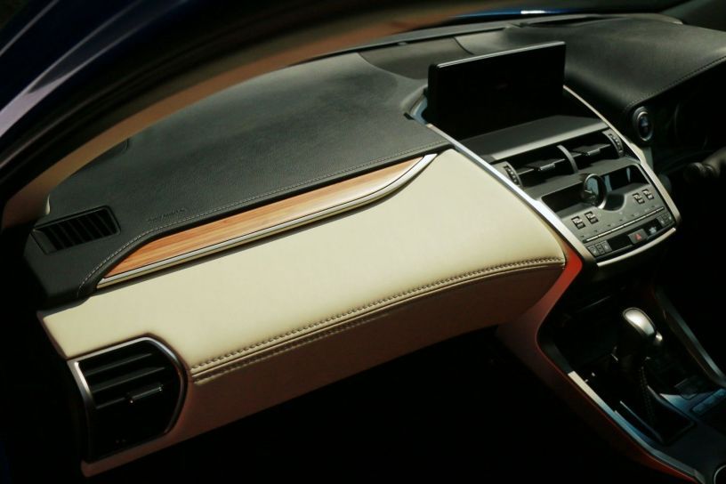 Lexus NX 300h F Sport Lexus NX 300h F Sport