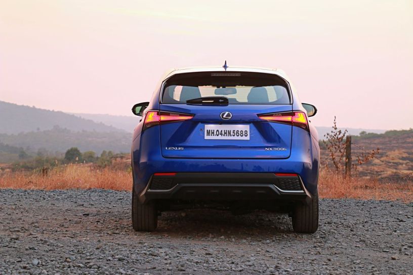 Lexus NX 300h F Sport Lexus NX 300h F Sport