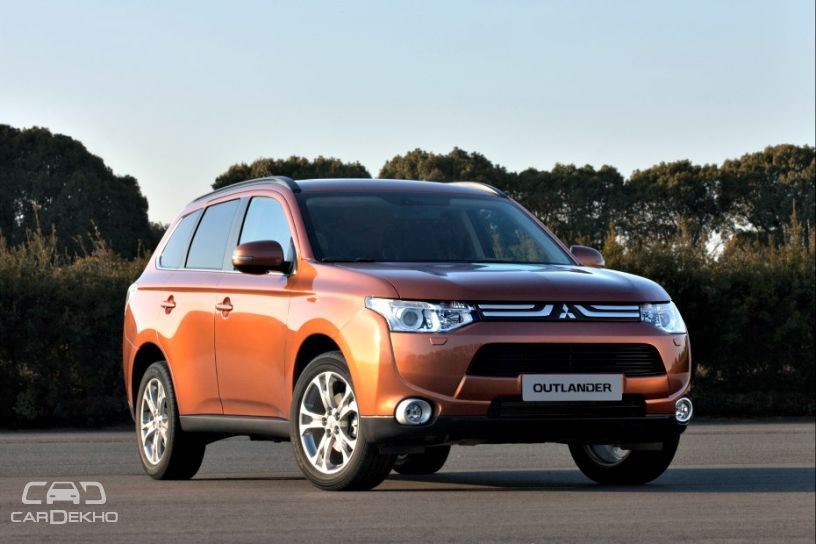 Third-gen Mitsubishi Outlander Pre-Facelift Third-gen Mitsubishi Outlander Pre-Facelift