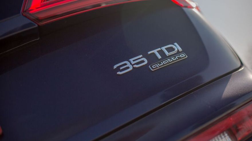 Audi Q5 2018-2020 Road Test Images