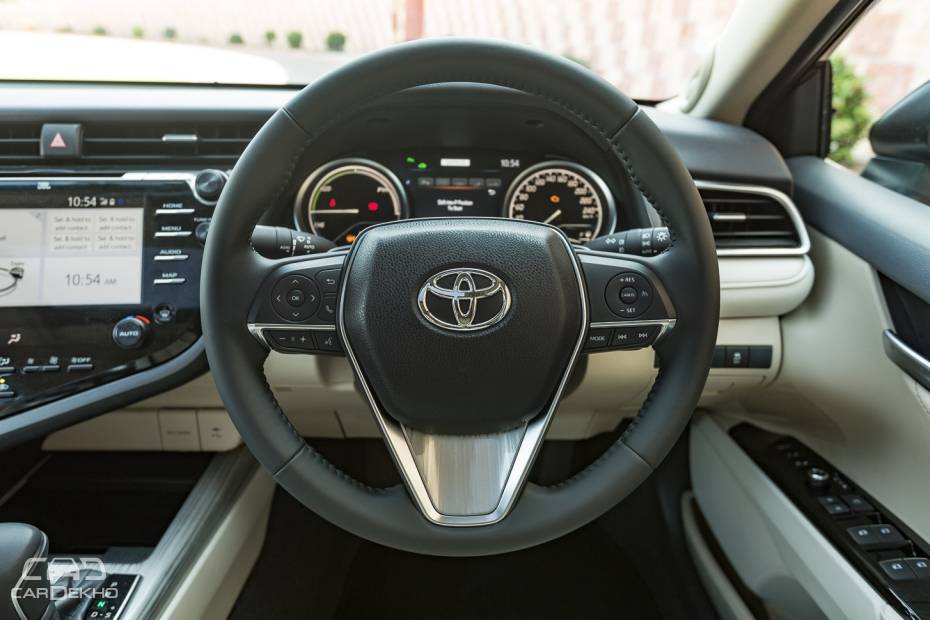 Toyota Camry Hybrid 