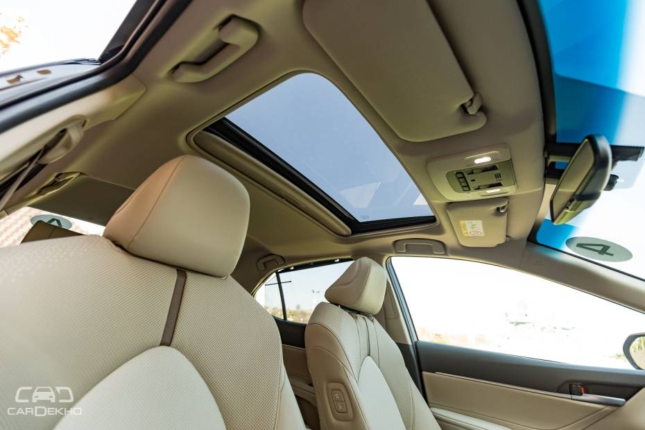 Toyota Camry Hybrid 