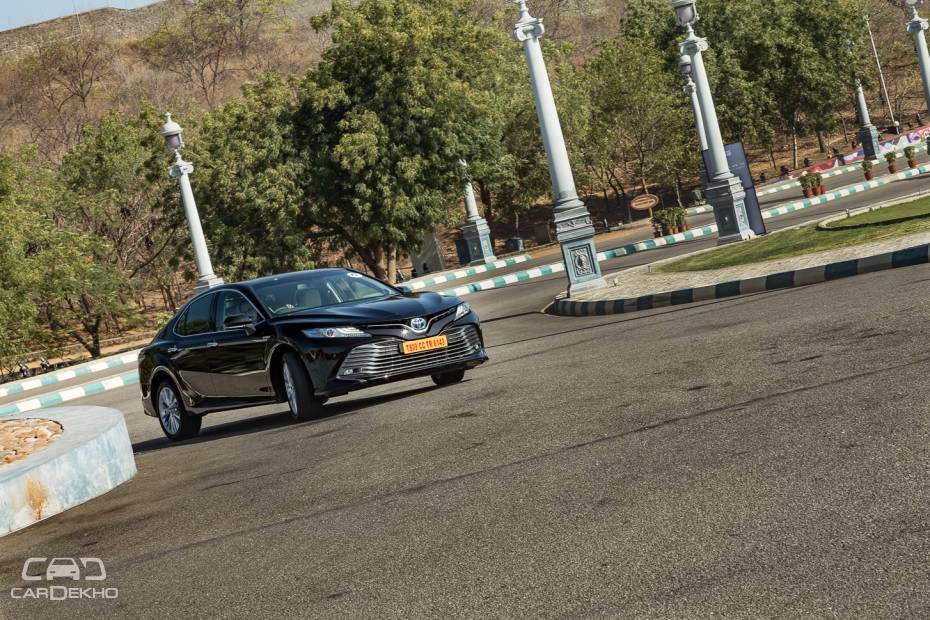Toyota Camry Hybrid 