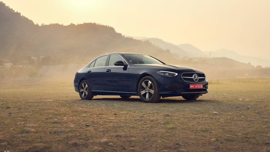 Mercedes-Benz C-Class Road Test Images