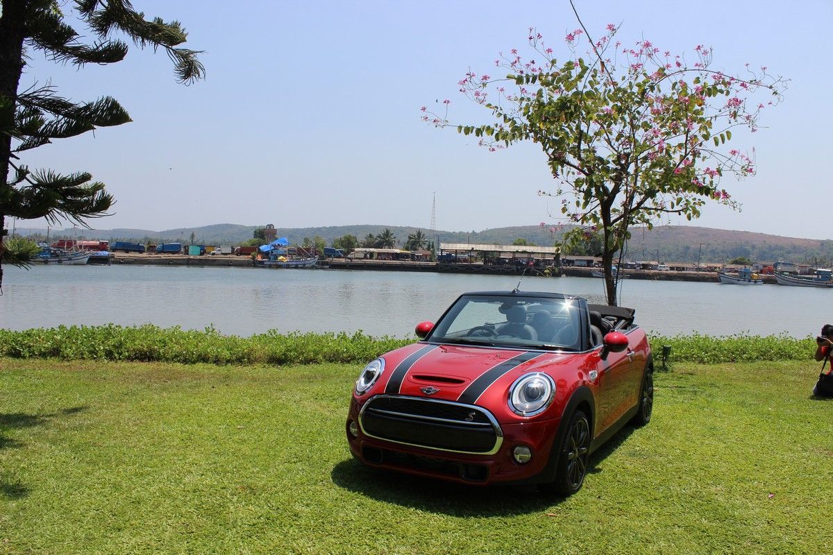 Quick Spin : Mini Cooper S Convertible First Drive Review