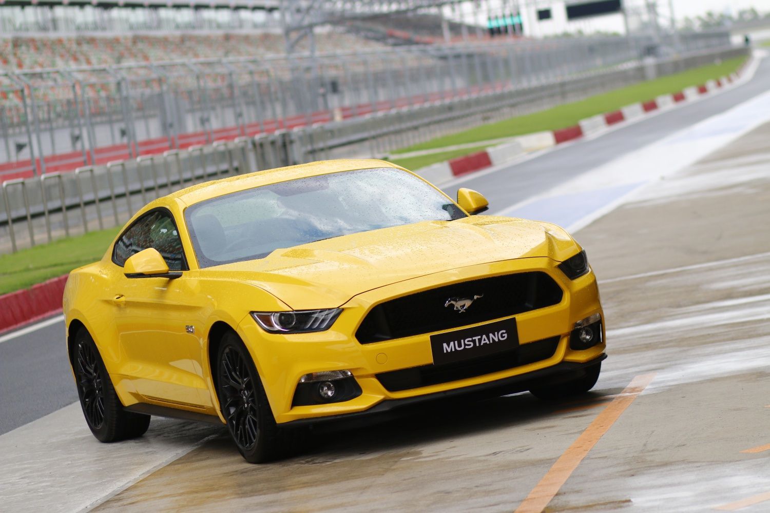 Ford Mustang V8: India First Drive Review