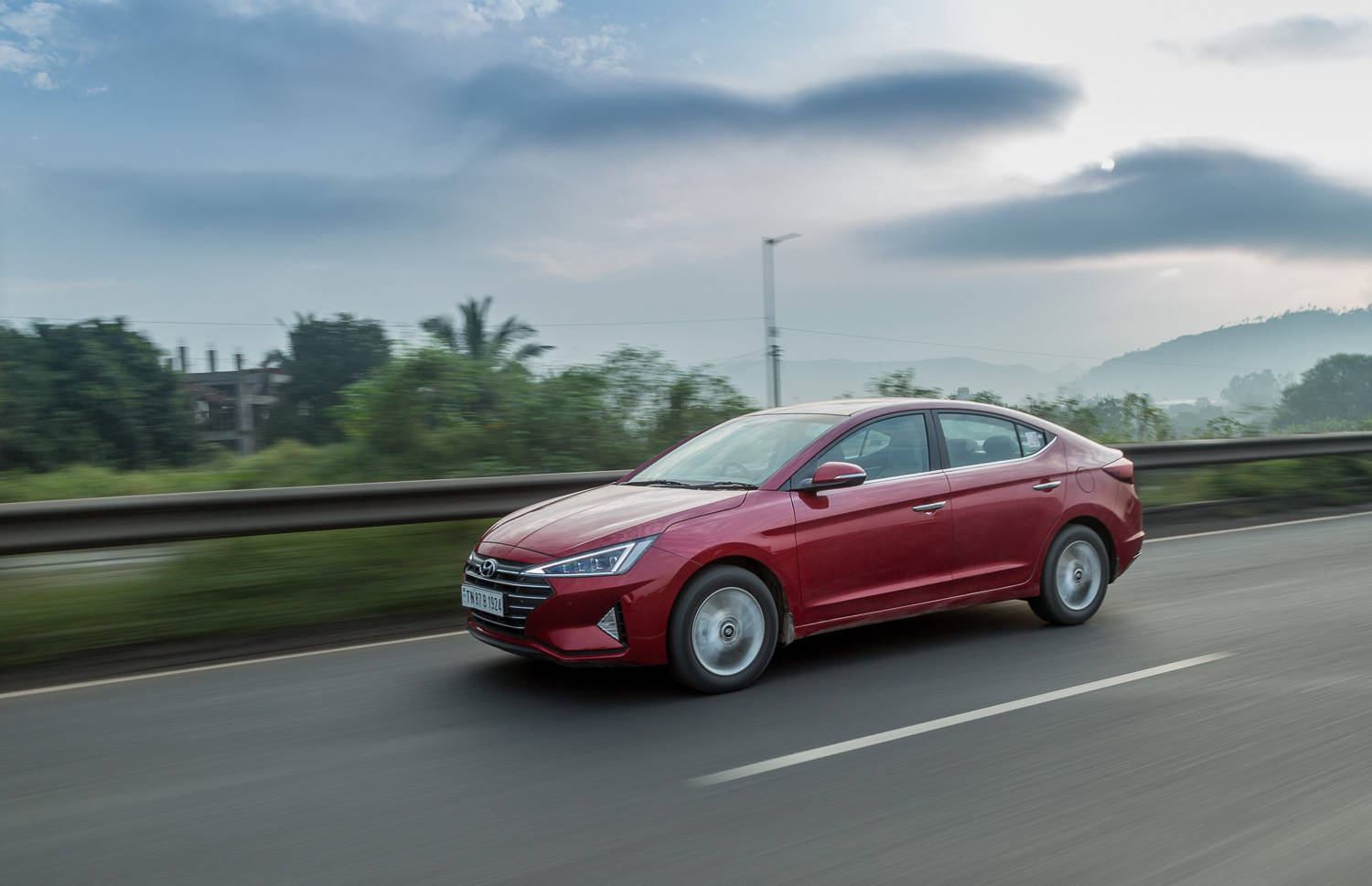 2019 Hyundai Elantra Facelift: Review