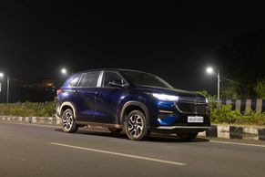 Maruti Invicto దీర్ఘకాల పరిచయం: అత్యాశ పడాల్సిన సమయం Maruti Invicto దీర్ఘకాల పరిచయం: అత్యాశ పడాల్సిన సమయం