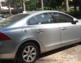 2014 Volvo S60 D4 KINETIC 2014 Volvo S60 D4 KINETIC