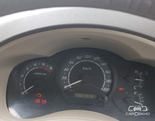 2011 Toyota Innova 2.5 V Diesel 7-seater 2011 Toyota Innova 2.5 V Diesel 7-seater