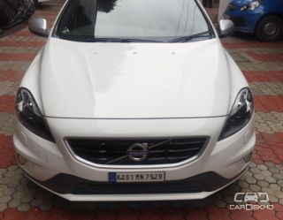2016 Volvo V40 D3 R-Design 2016 Volvo V40 D3 R-Design
