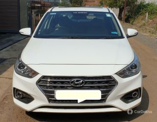 Hyundai Verna CRDi 1.6 SX Option Hyundai Verna CRDi 1.6 SX Option