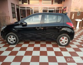 Hyundai i20 1.4 CRDi Sportz Hyundai i20 1.4 CRDi Sportz
