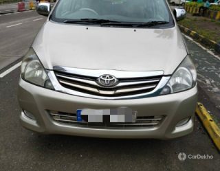 Toyota Innova 2.5 V Diesel 8-seater Toyota Innova 2.5 V Diesel 8-seater