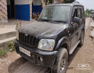 2004 Mahindra Scorpio 2.6 GLX 2004 Mahindra Scorpio 2.6 GLX