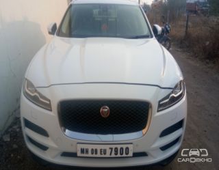2017 Jaguar F-PACE Prestige 2.0 AWD 2017 Jaguar F-PACE Prestige 2.0 AWD