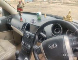 2015 మహీంద్రా ఎక్స్యూవి500 W10 2WD 2015 మహీంద్రా ఎక్స్యూవి500 W10 2WD