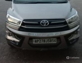 2016 Toyota Innova Crysta 2.4 G MT BSIV 2016 Toyota Innova Crysta 2.4 G MT BSIV