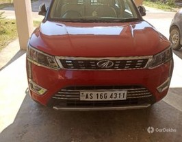 2019 Mahindra XUV300 W8 Option Dual Tone Diesel BSIV 2019 Mahindra XUV300 W8 Option Dual Tone Diesel BSIV