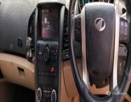 2018 Mahindra XUV500 W9 2WD 2018 Mahindra XUV500 W9 2WD