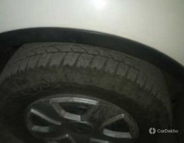 2015 Mahindra XUV500 W6 2WD 2015 Mahindra XUV500 W6 2WD