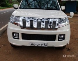 2017 Mahindra TUV 300 mHAWK100 T8 2017 Mahindra TUV 300 mHAWK100 T8