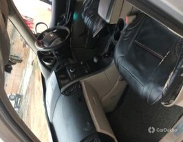 2015 Mahindra XUV500 W6 2WD 2015 Mahindra XUV500 W6 2WD