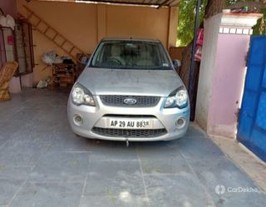 2012 ഫോർഡ് ഫീയസ്റ്റ ക്ലാസിക് 1.6 Duratec എൽഎക്സ്ഐ 2012 ഫോർഡ് ഫീയസ്റ്റ ക്ലാസിക് 1.6 Duratec എൽഎക്സ്ഐ