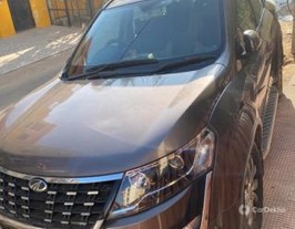 2018 महिंद्रा एक्सयूवी500 डब्ल्यू9 2WD 2018 महिंद्रा एक्सयूवी500 डब्ल्यू9 2WD