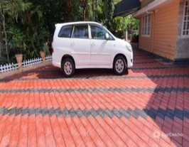 2013 Toyota Innova 2.5 G (Diesel) 8 Seater BS IV 2013 Toyota Innova 2.5 G (Diesel) 8 Seater BS IV