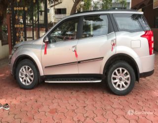 2017 Mahindra XUV500 W10 2WD 2017 Mahindra XUV500 W10 2WD