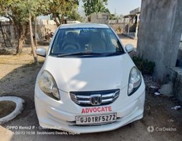 2014 होंडा अमेज एसएक्स i-DTEC 2014 होंडा अमेज एसएक्स i-DTEC