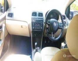 2015 स्कोडा रैपिड 1.6 MPI AT Elegance 2015 स्कोडा रैपिड 1.6 MPI AT Elegance