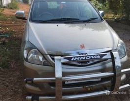 2011 Toyota Innova 2.5 V Diesel 7-seater 2011 Toyota Innova 2.5 V Diesel 7-seater