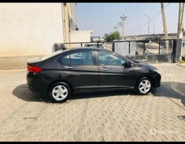 2014 హోండా సిటీ i VTEC CVT విఎక్స్ 2014 హోండా సిటీ i VTEC CVT విఎక్స్
