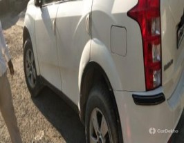2011 మహీంద్రా ఎక్స్యూవి500 డబ్ల్యు8 2WD 2011 మహీంద్రా ఎక్స్యూవి500 డబ్ల్యు8 2WD
