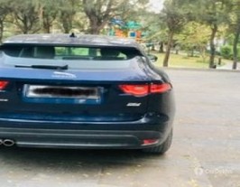 2017 Jaguar F-Pace Pure 2.0 AWD 2017 Jaguar F-Pace Pure 2.0 AWD