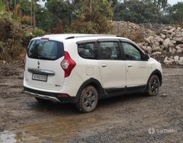 2015 Renault Lodgy Stepway Edition 8 Seater 2015 Renault Lodgy Stepway Edition 8 Seater