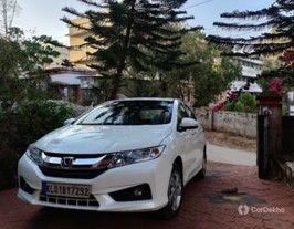 2016 ஹோண்டா சிட்டி ஐ VTEC CVT எஸ்வி 2016 ஹோண்டா சிட்டி ஐ VTEC CVT எஸ்வி