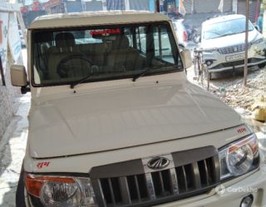 2017 महिंद्रा बोलेरो Power Plus SLX 2017 महिंद्रा बोलेरो Power Plus SLX