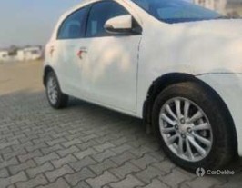 2013 Toyota Etios Liva V 2013 Toyota Etios Liva V